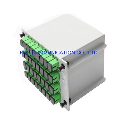 الكيبل التلفزيوني 1650nm الألياف الضوئية الفاصل كاسيت SC APC 1 × 32 PLC الفاصل